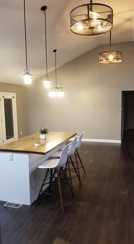 Kitchen island — vaulted ceiling