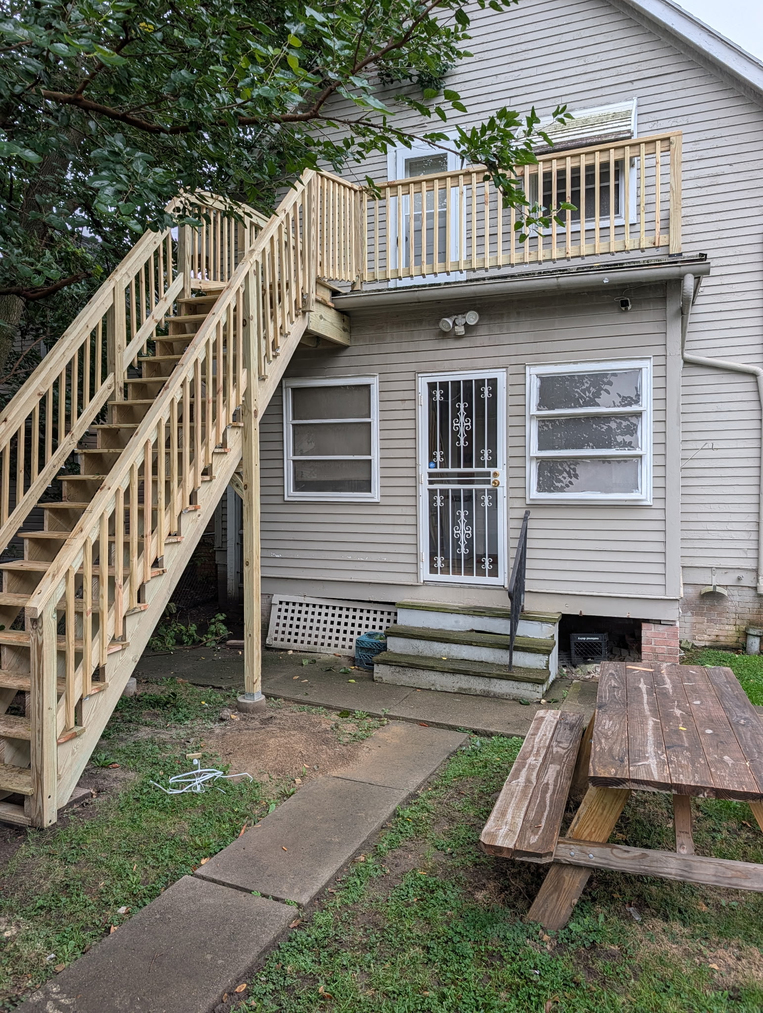 New deck & staircase